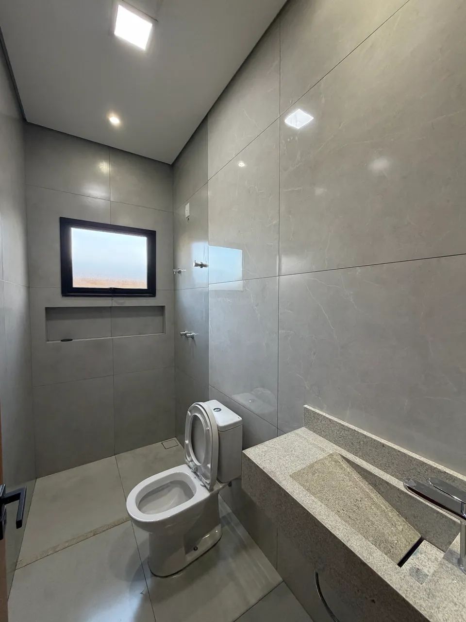 03 Dormitórios suítes c/ Closet piscina  - Foto 4
