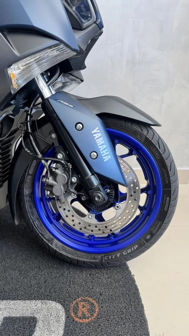 XMAX 250 ABS - Foto 4
