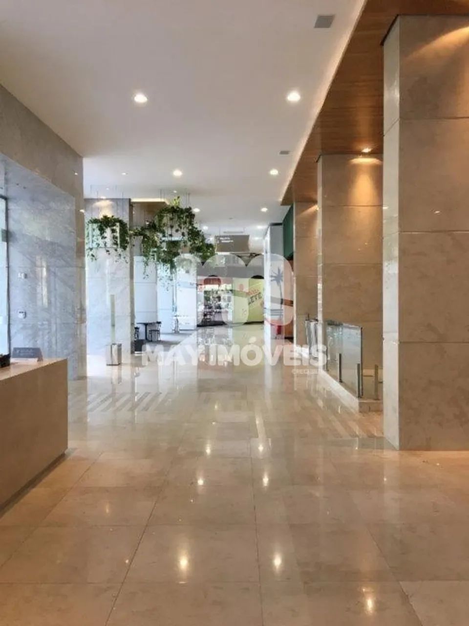 Sala térrea mobiliada na Praia Brava - Foto 3
