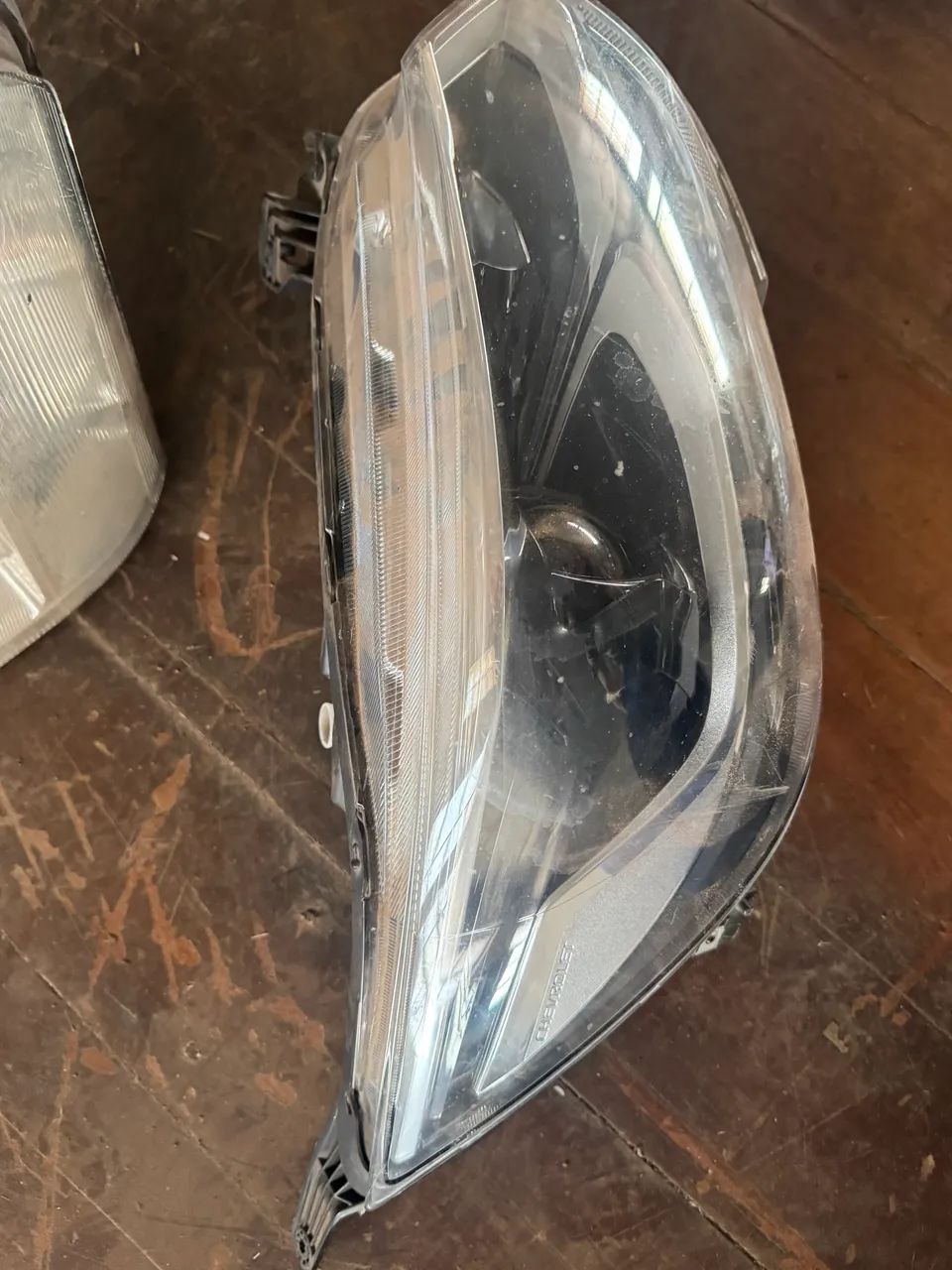 FAROL DIREITO ONIX PLUS COM PROJETOR - Foto 3