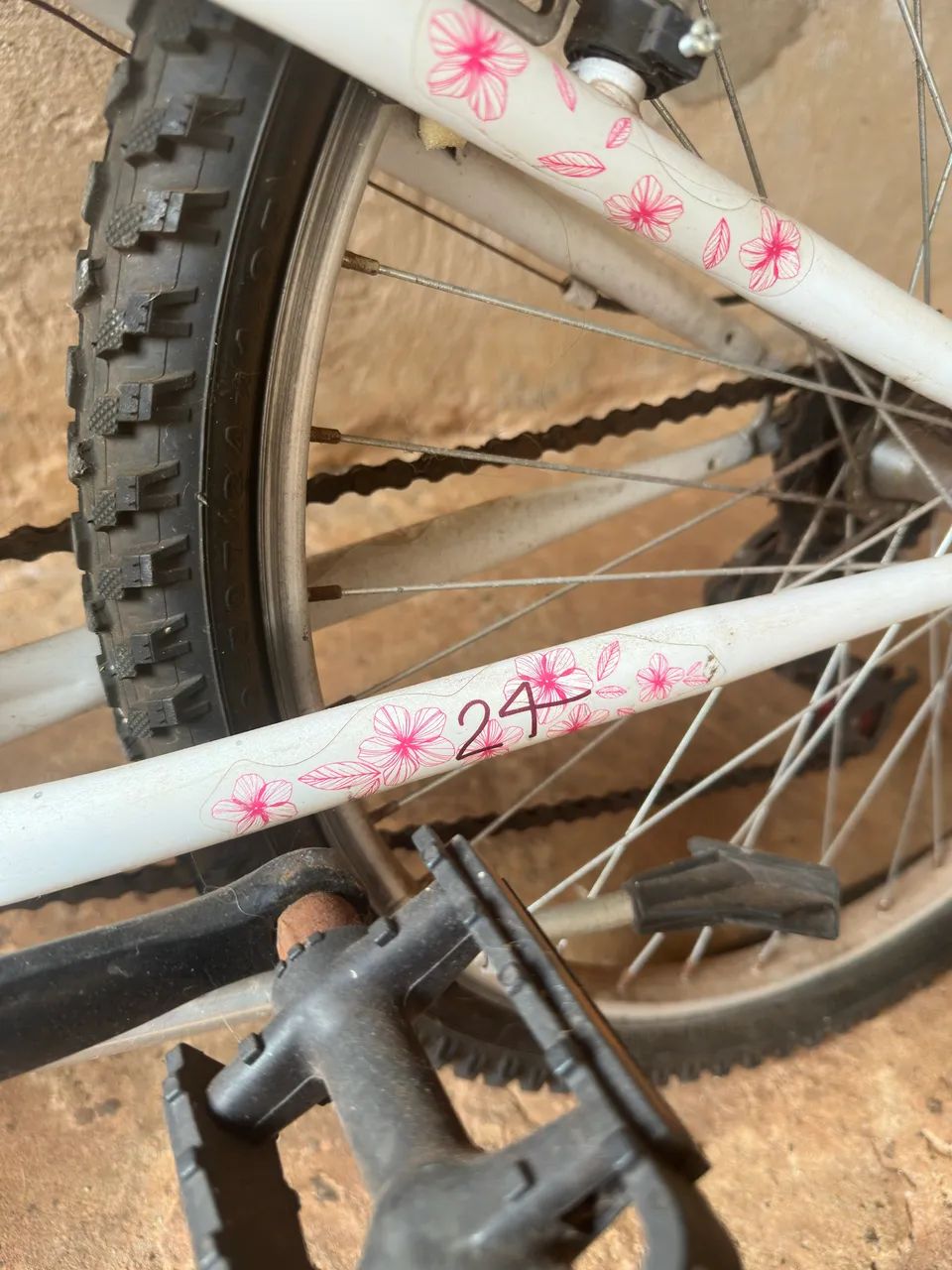 Bicicleta Caloi branca  - Foto 2