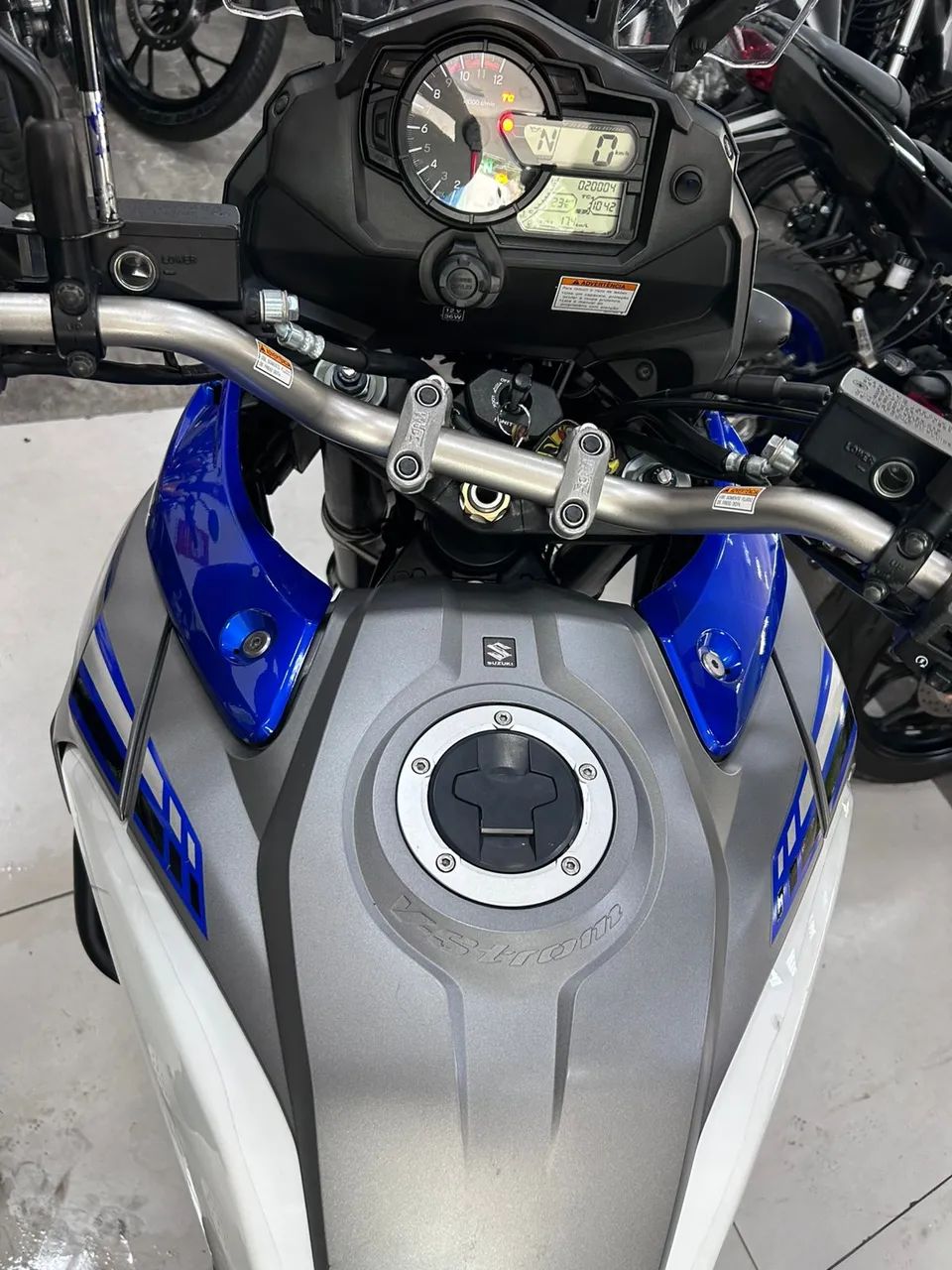 SUZUKI V-STROM 1000XT ABS - Foto 5