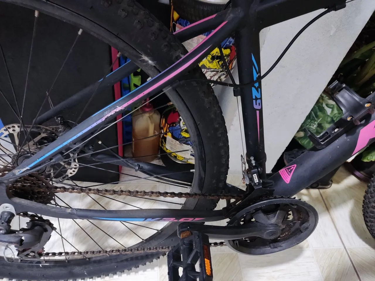 Bicicleta aro 29 KRW - Preto e Rosa - Foto 4