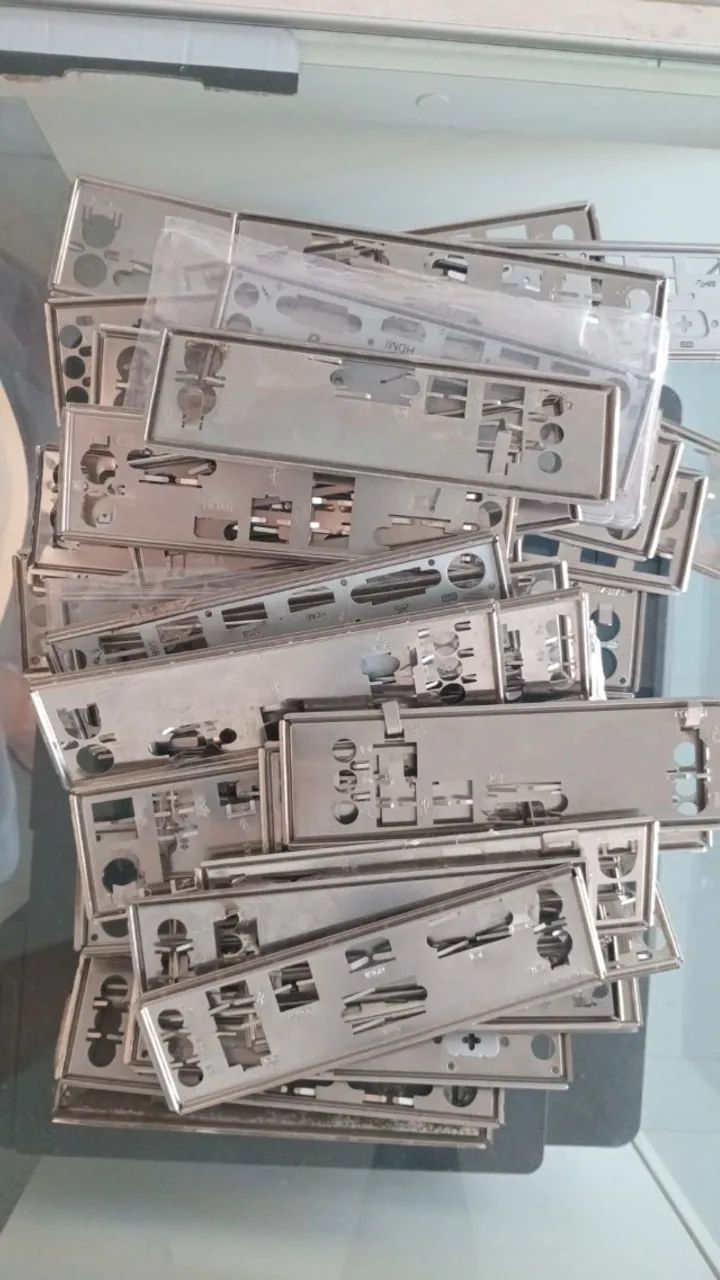LOTE -30 Espelhos de Placa Mãe - variados - Oferta