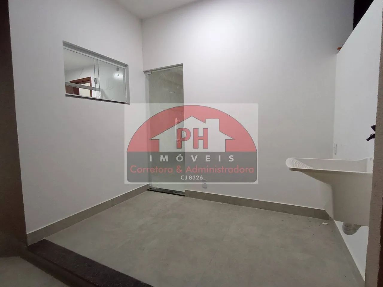 Casa Espaçosa e Iluminada com 4 Quartos - Locação residencial ou Comercial - Foto 4