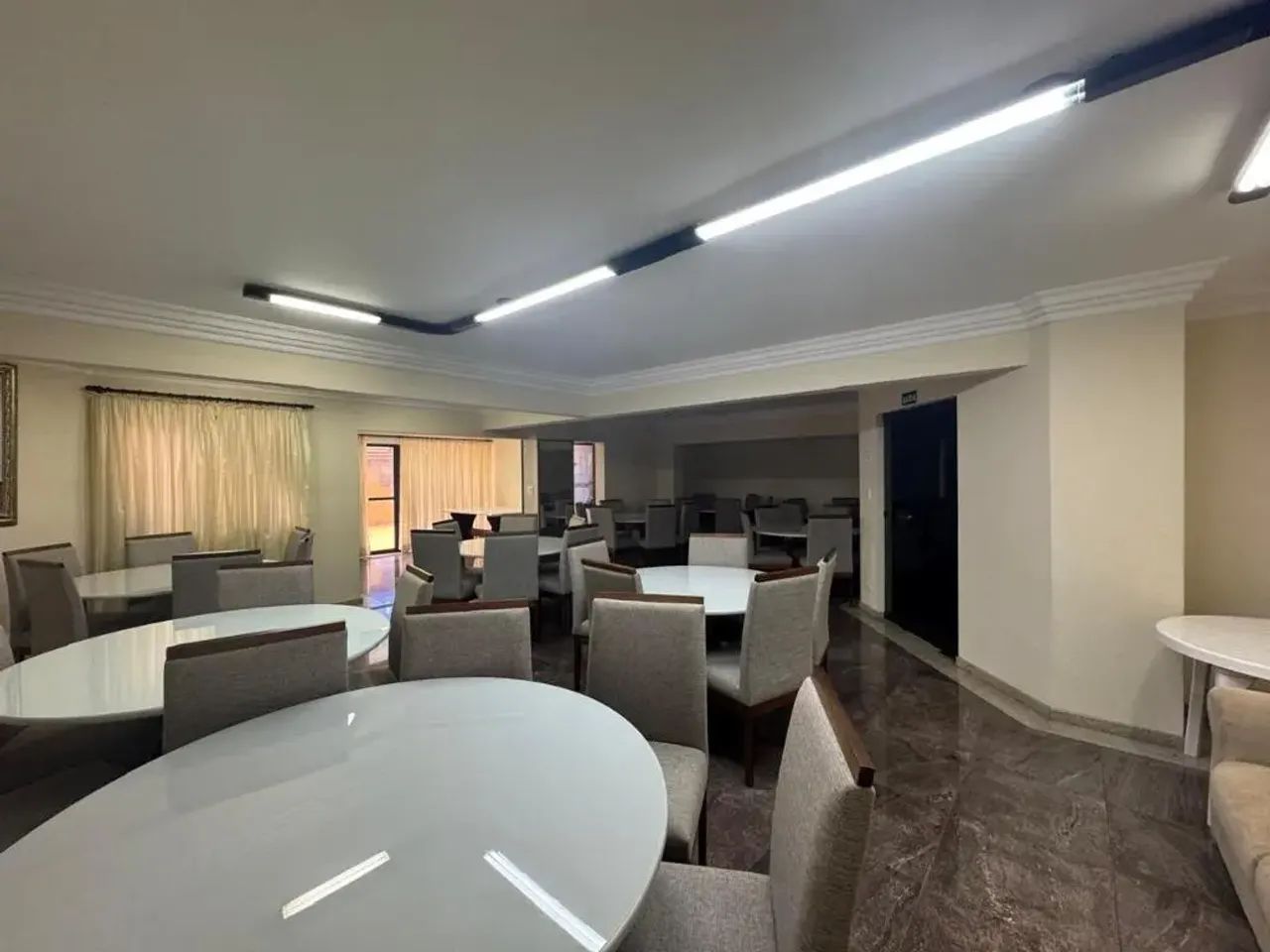 Apartamento para alugar em Maringá, Zona 05, com 4 quartos, com 172.7 m², Sete de Setembro - Foto 4