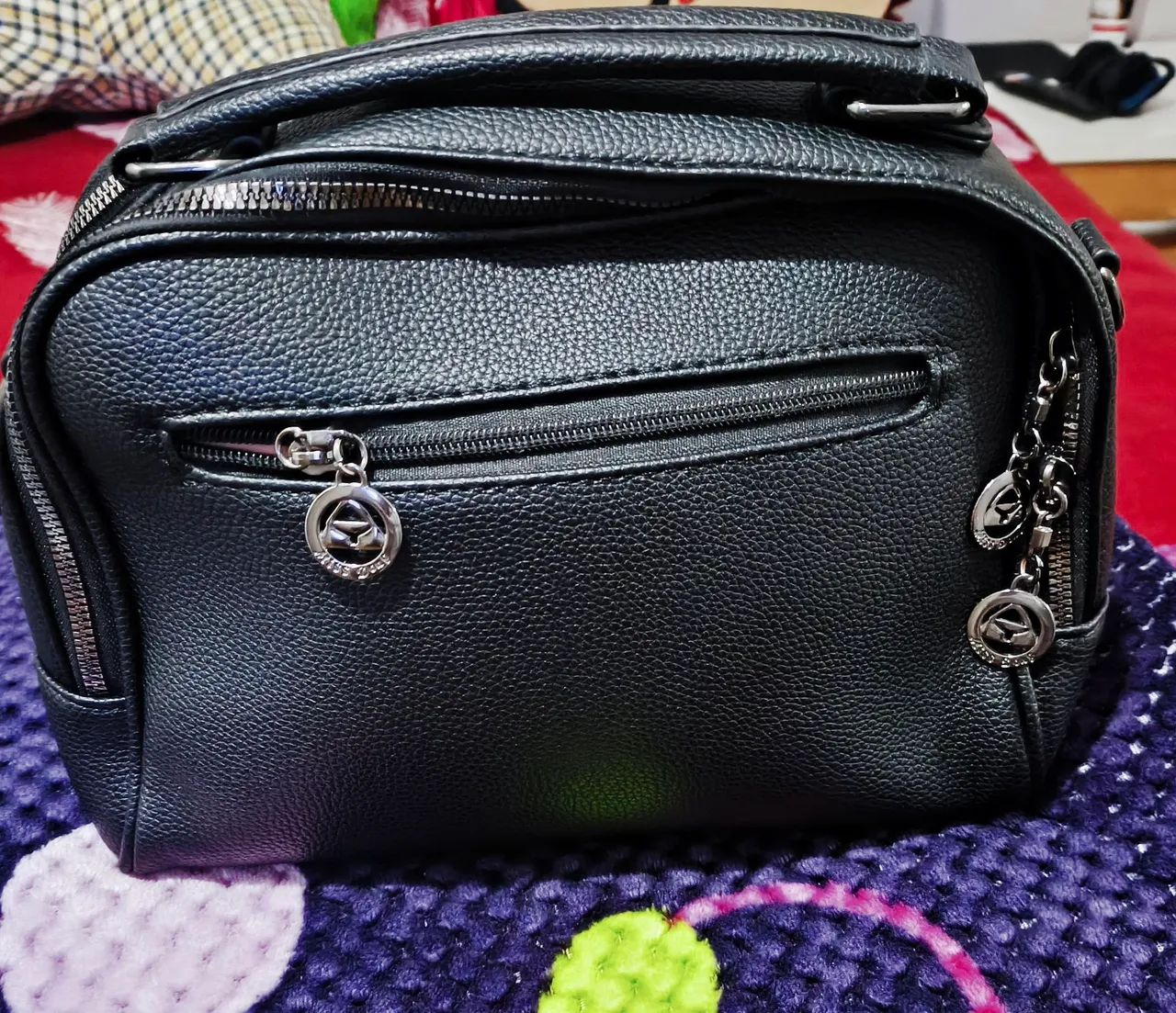 Vendo bolsa transversal preta - Foto 2