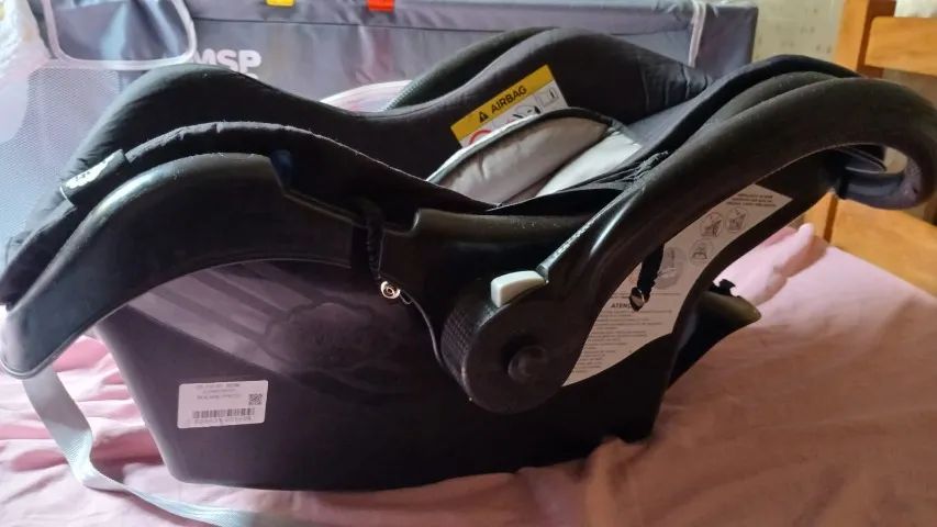 Bebê Conforto e carrinho de bebê 