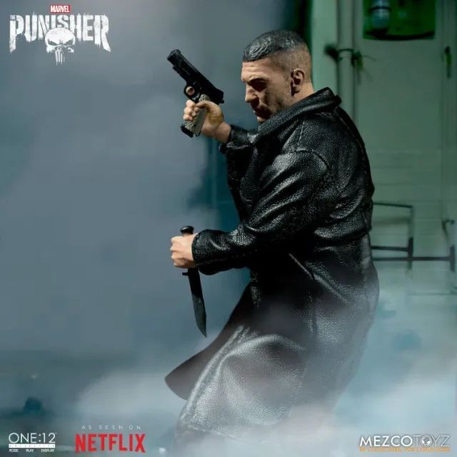 Mezco One:12 The Punisher NetFlix - 1/12 Action Figure - Hobbies e