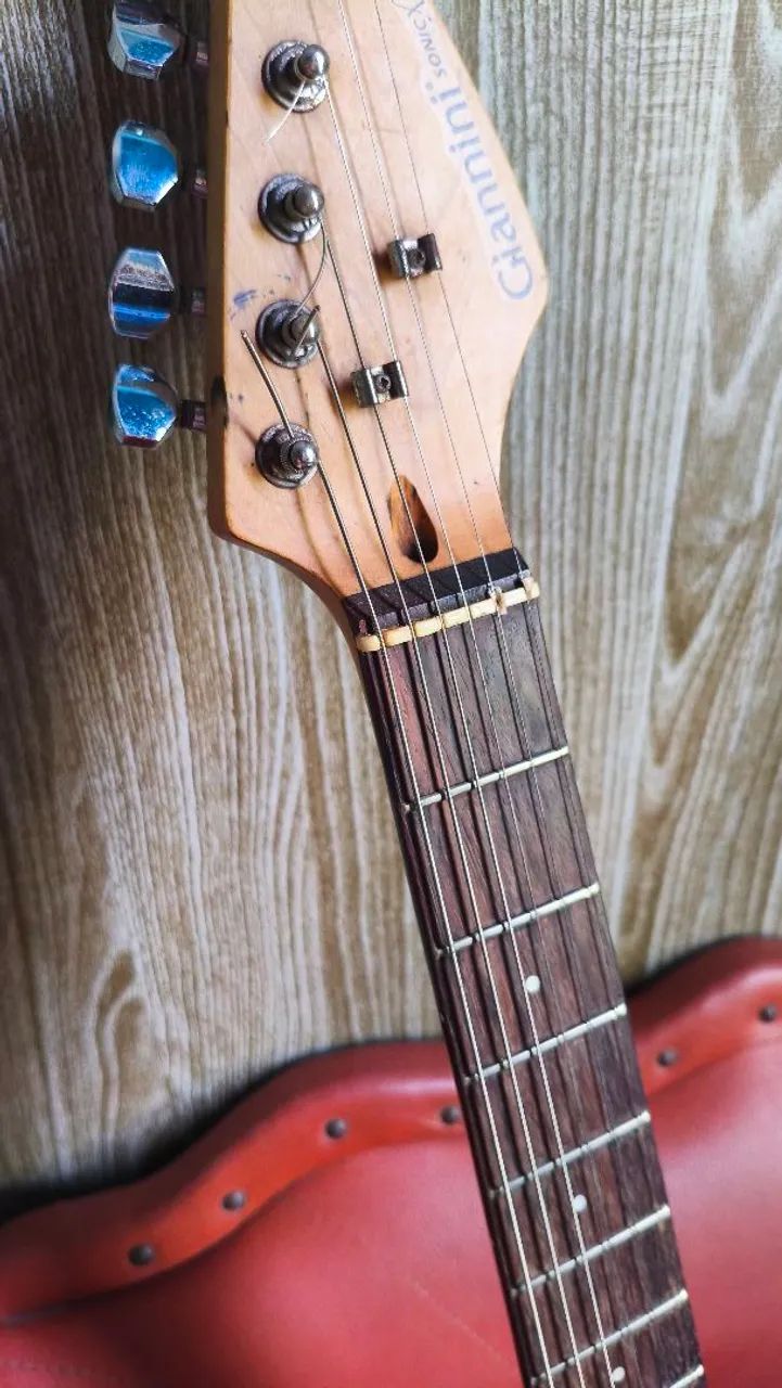 Vendo Guitarra Giannine - Foto 2