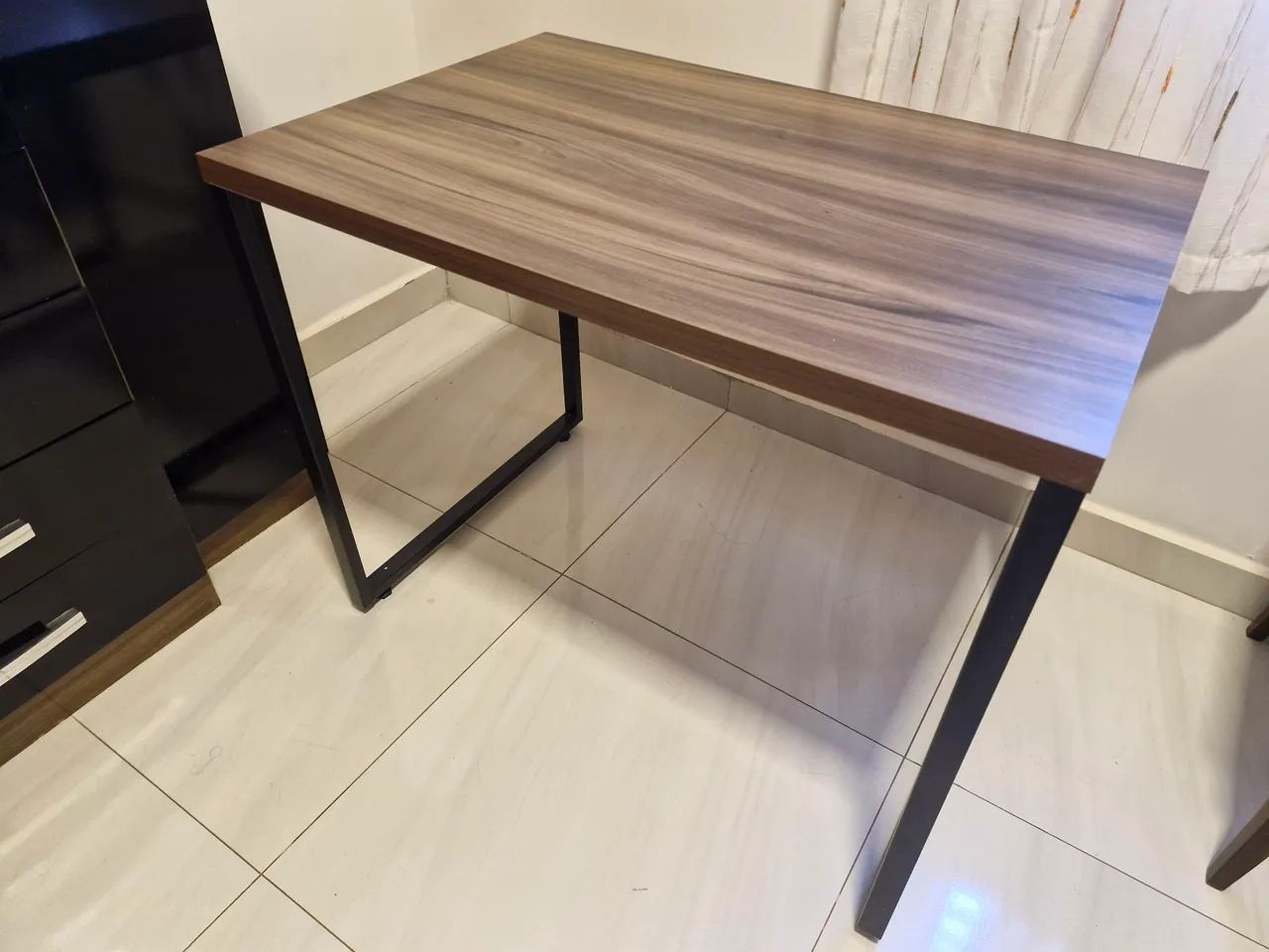 Mesa para Escritório Office Estilo Industrial, 0,90m, Nogal/Est.Preta