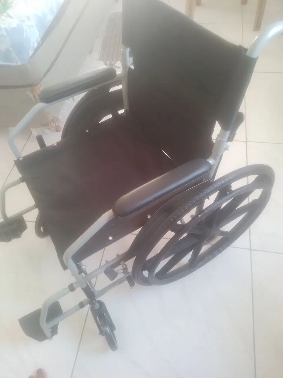 Cadeira de roda - Foto 2
