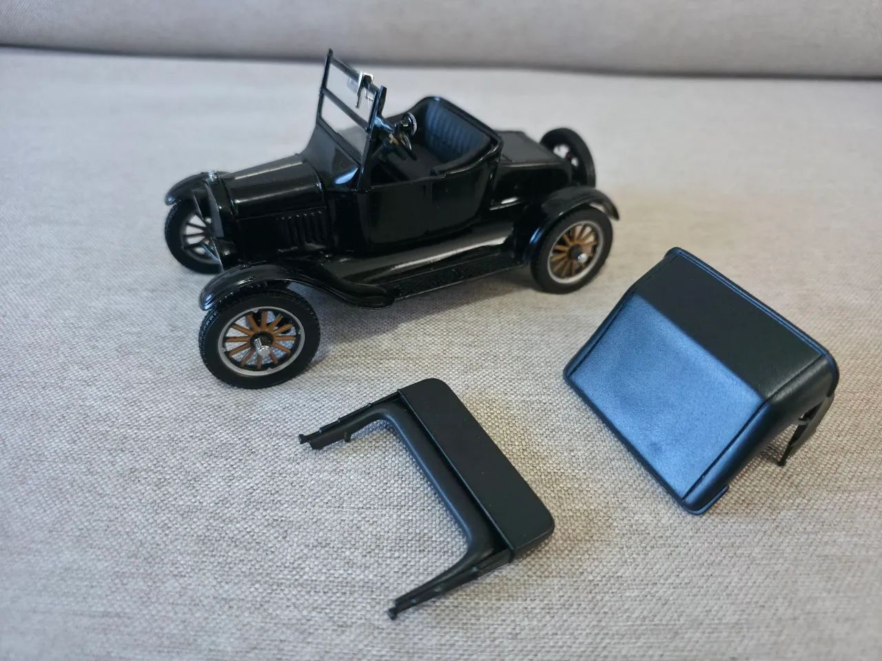 MINIATURA FORD MODELO T  1925 - SUN STAR