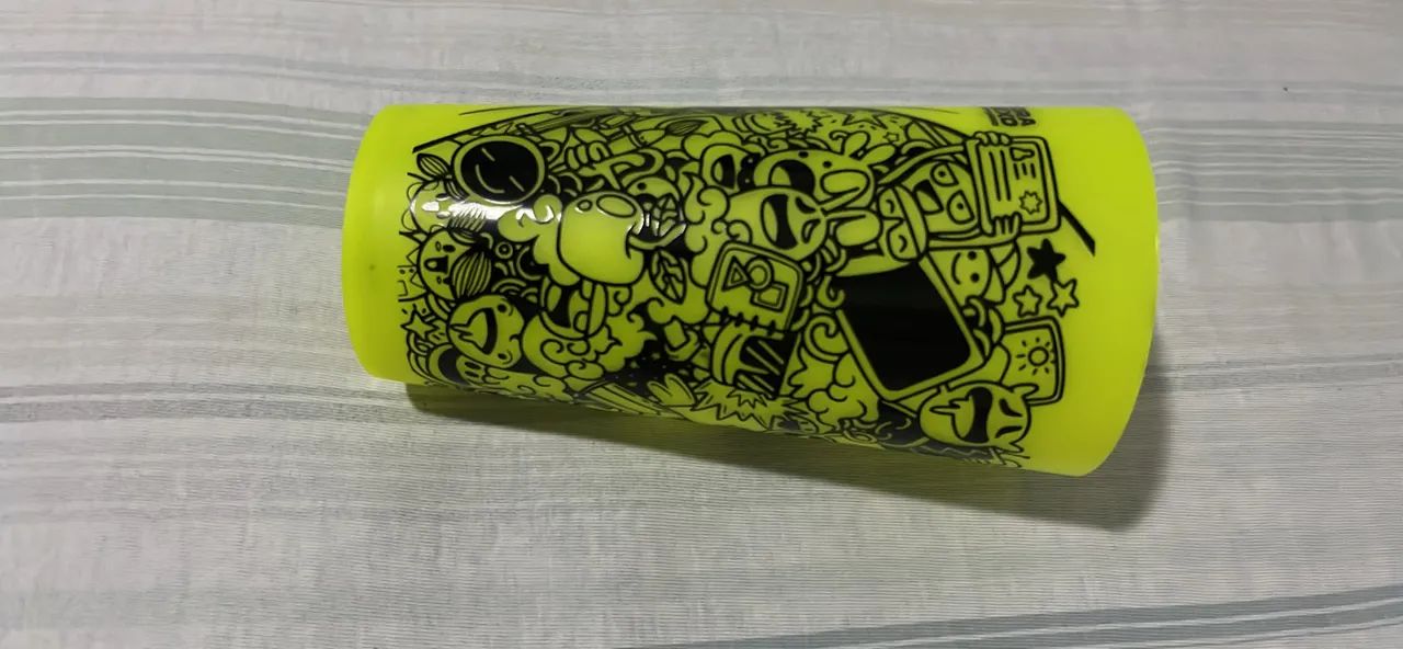 Copo Acrílico Neon Divertido "Eu não tenho problema com bebida..."