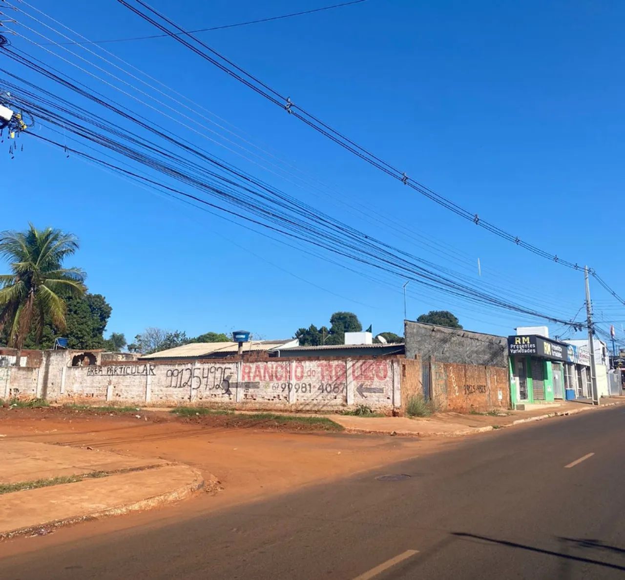 Terreno Comercial Plano com Poço, murado e com calçada  - Foto 3