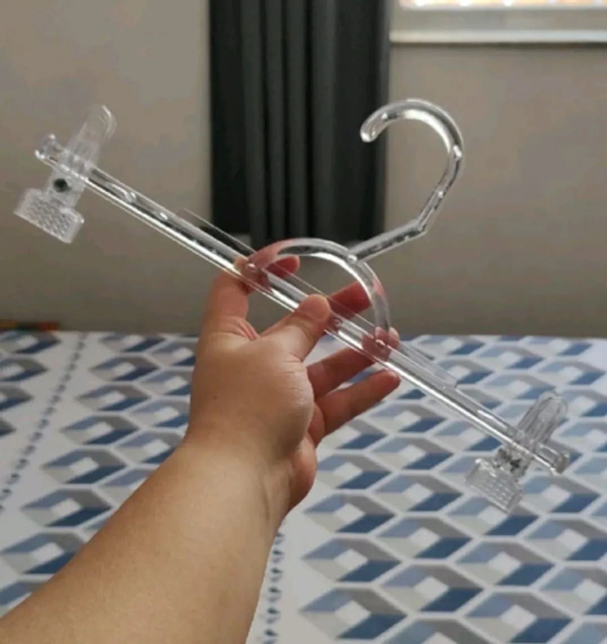 20 cabides com presilhas acrílico  - Foto 4