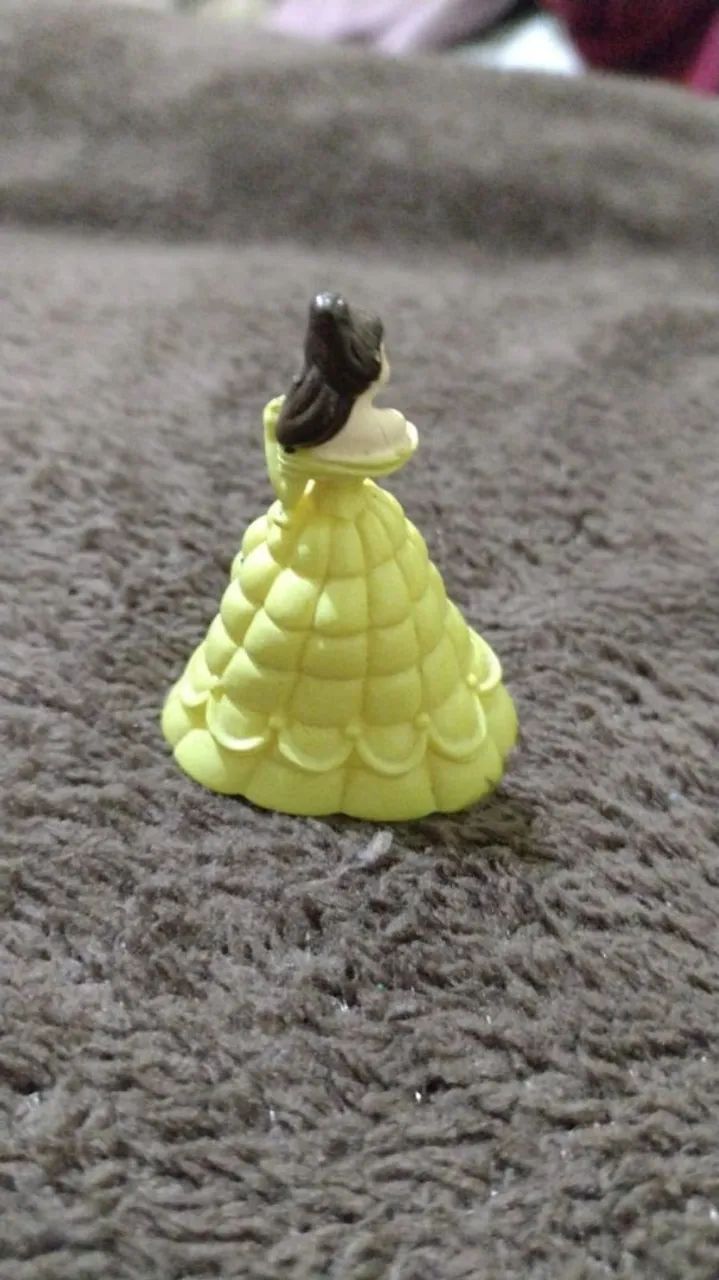 Bela original Disney  - Foto 2