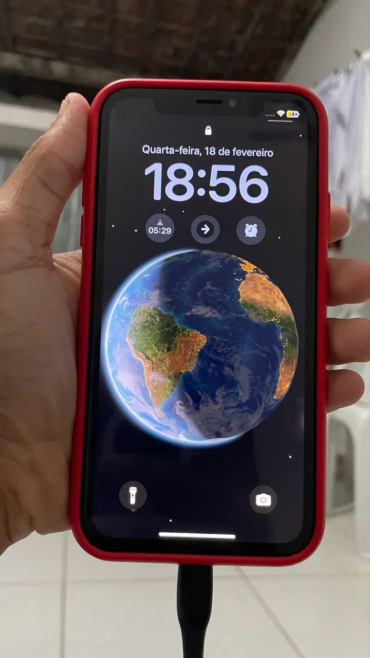 iPhone XR pra trocar em pc ou vídeo game! - Foto 4