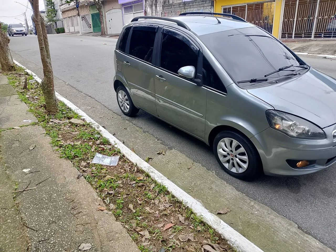 Fiat Idea Attractive 1.4 Fire Flex 8V 5P 2014 - Foto 4
