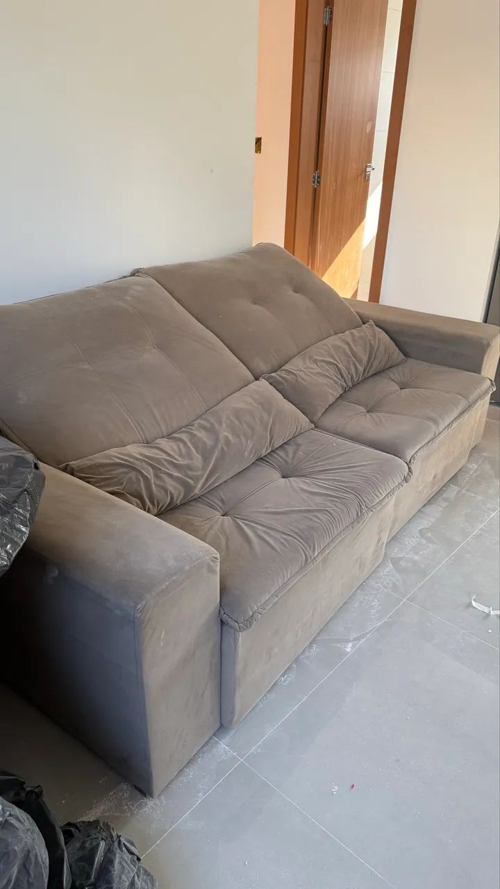Sofá retrátil , reclinável 