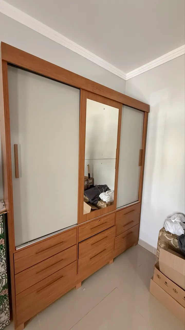 Guarda Roupa 