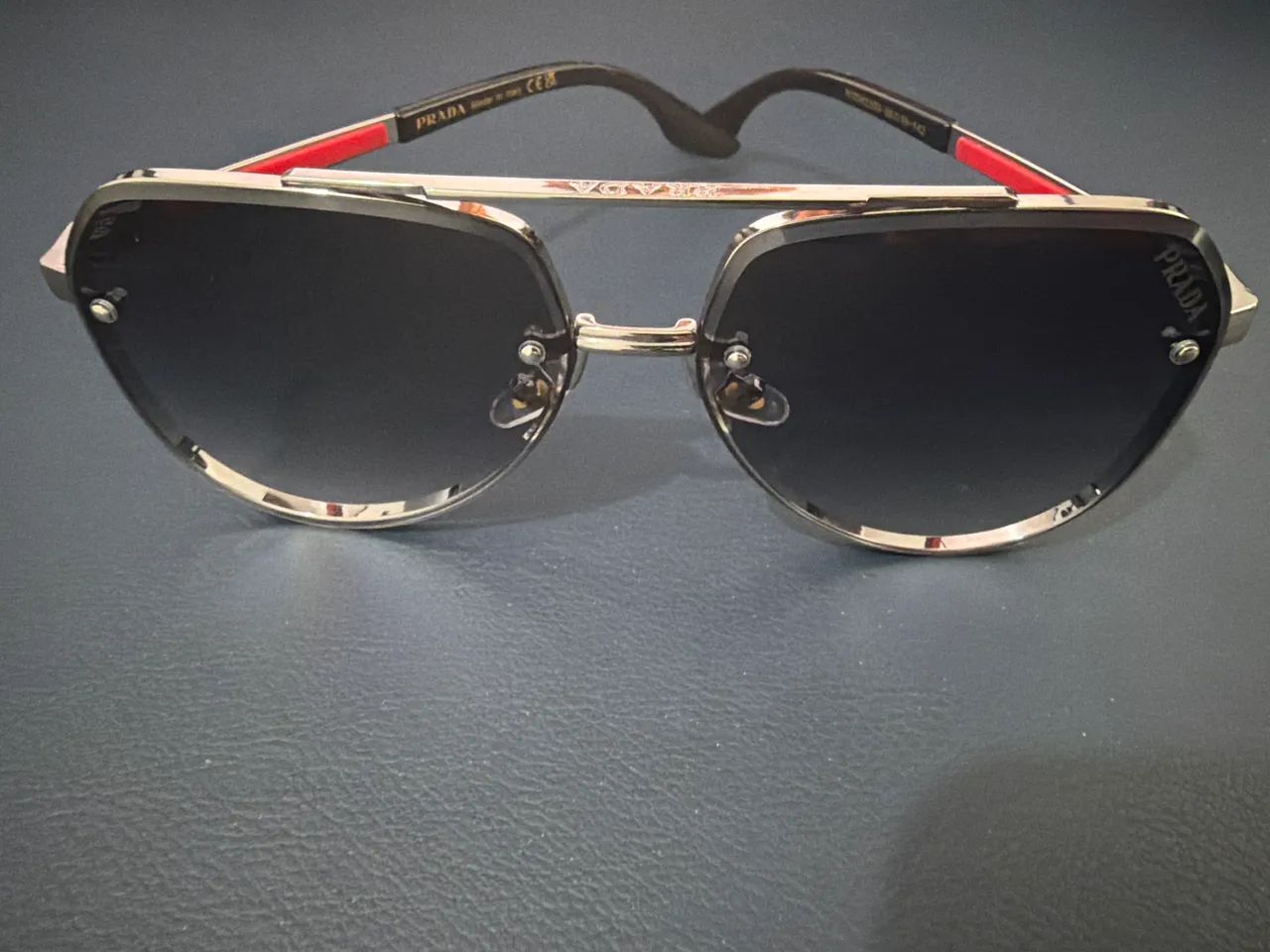 Óculos de Sol Prada Aviador 