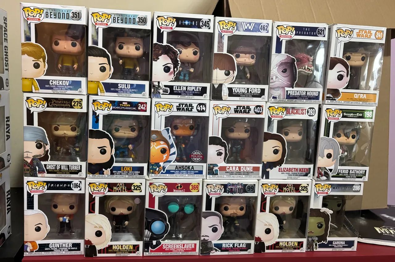 FUNKOS DIVERSOS ? SÓ VENDO O PACOTE FECHADO  - Foto 4