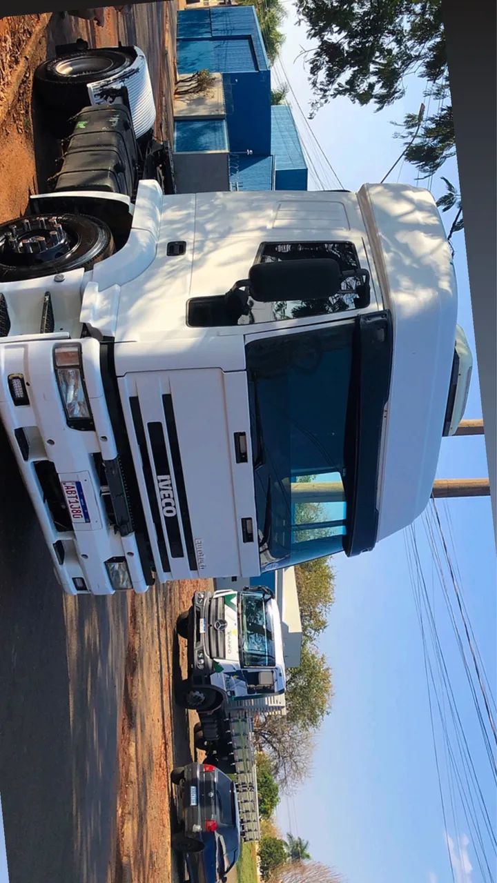 Vendo ou troco iveco eurotech 1999/1998 - Foto 2