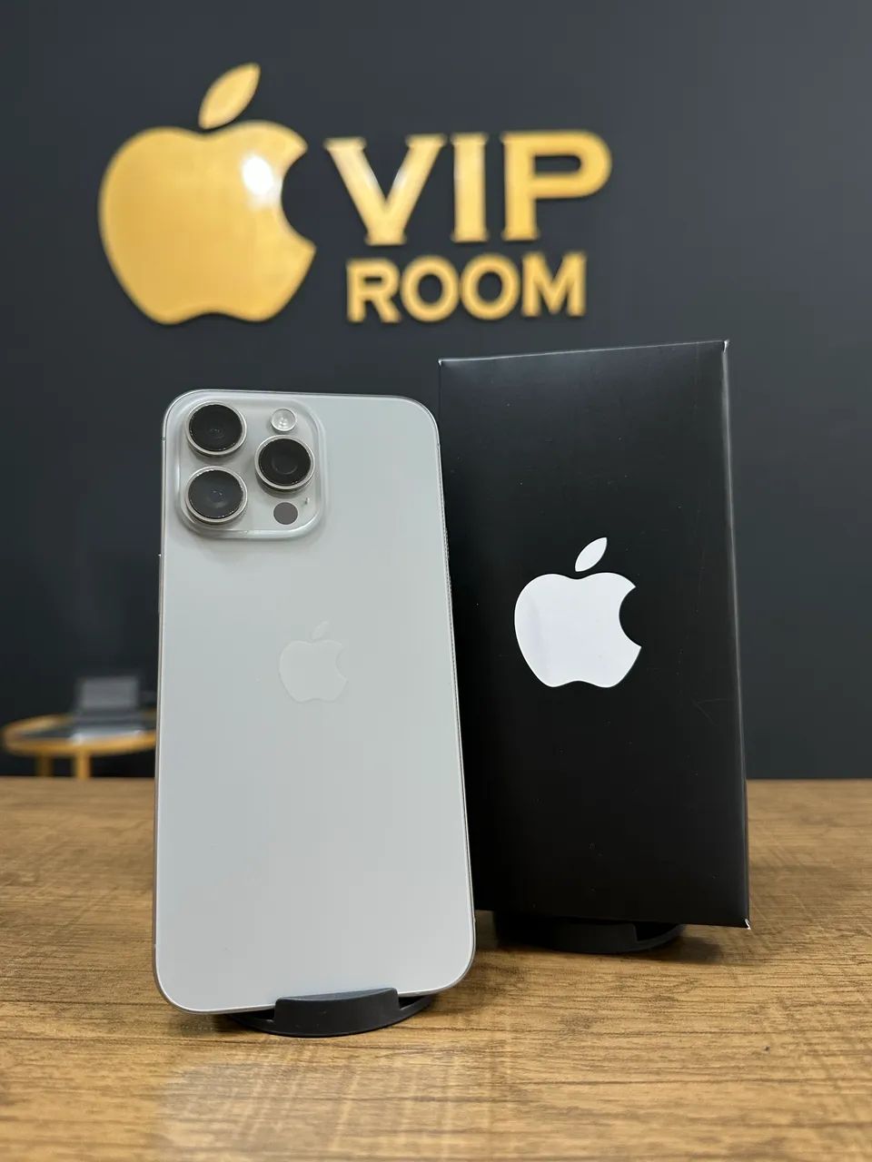 iPhone 15 Pro Max 256gb natural semi novo!! - Foto 2