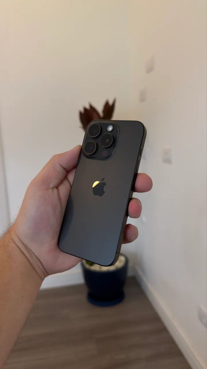 iPhone 15 pro 256gb Preto  - Foto 4