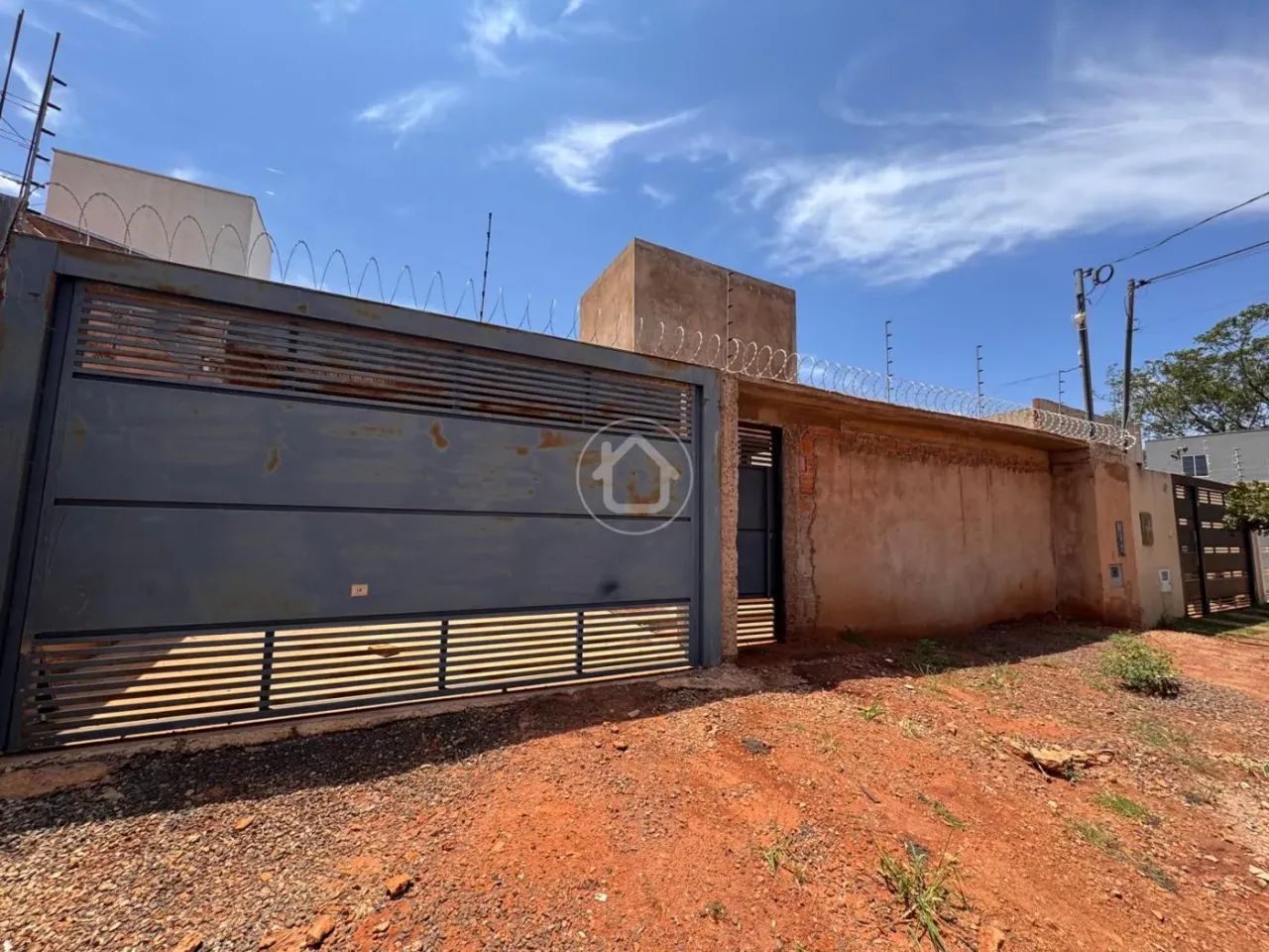 CASA EM CONSTRUÇÃO