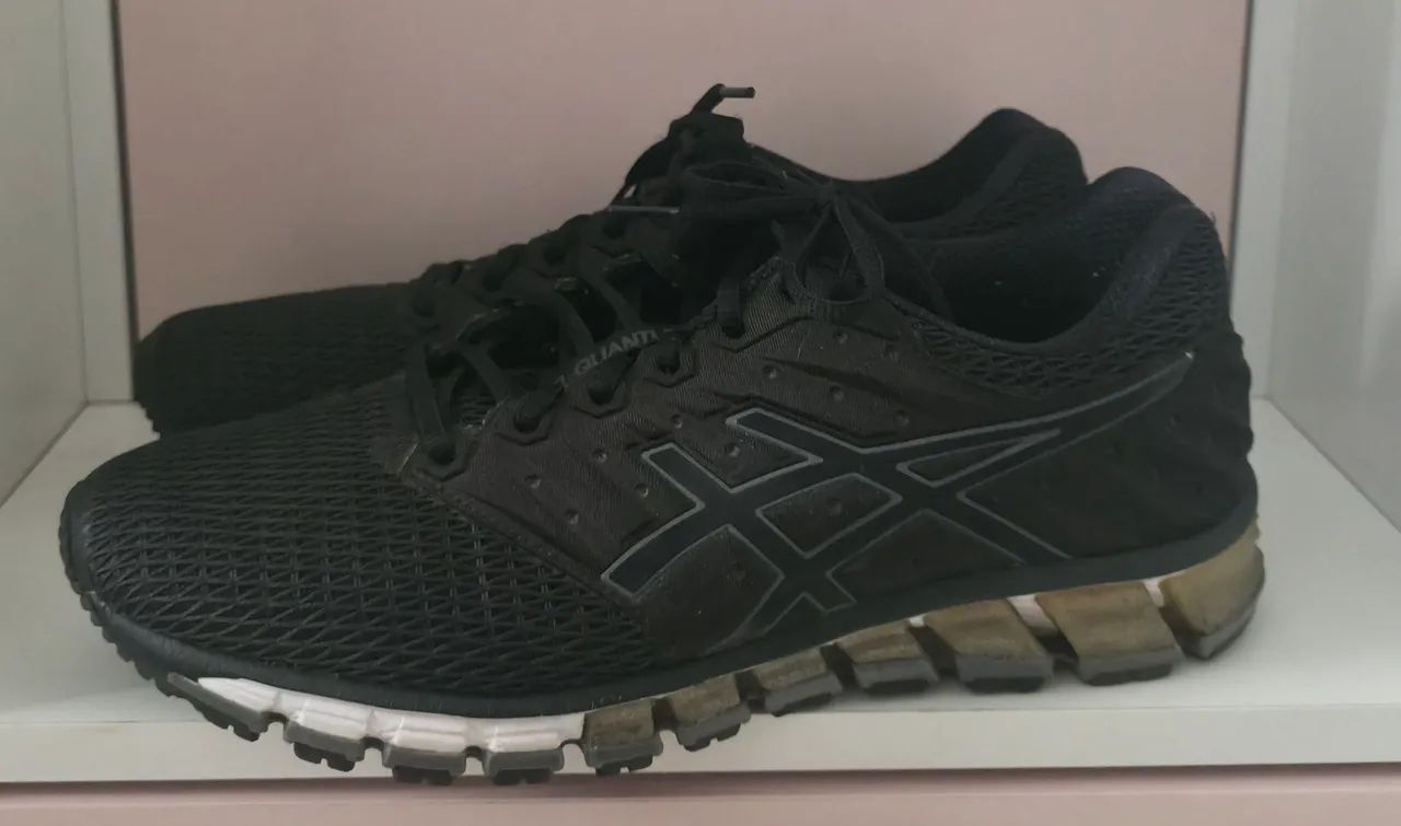 Tênis Asics Quantum 180°