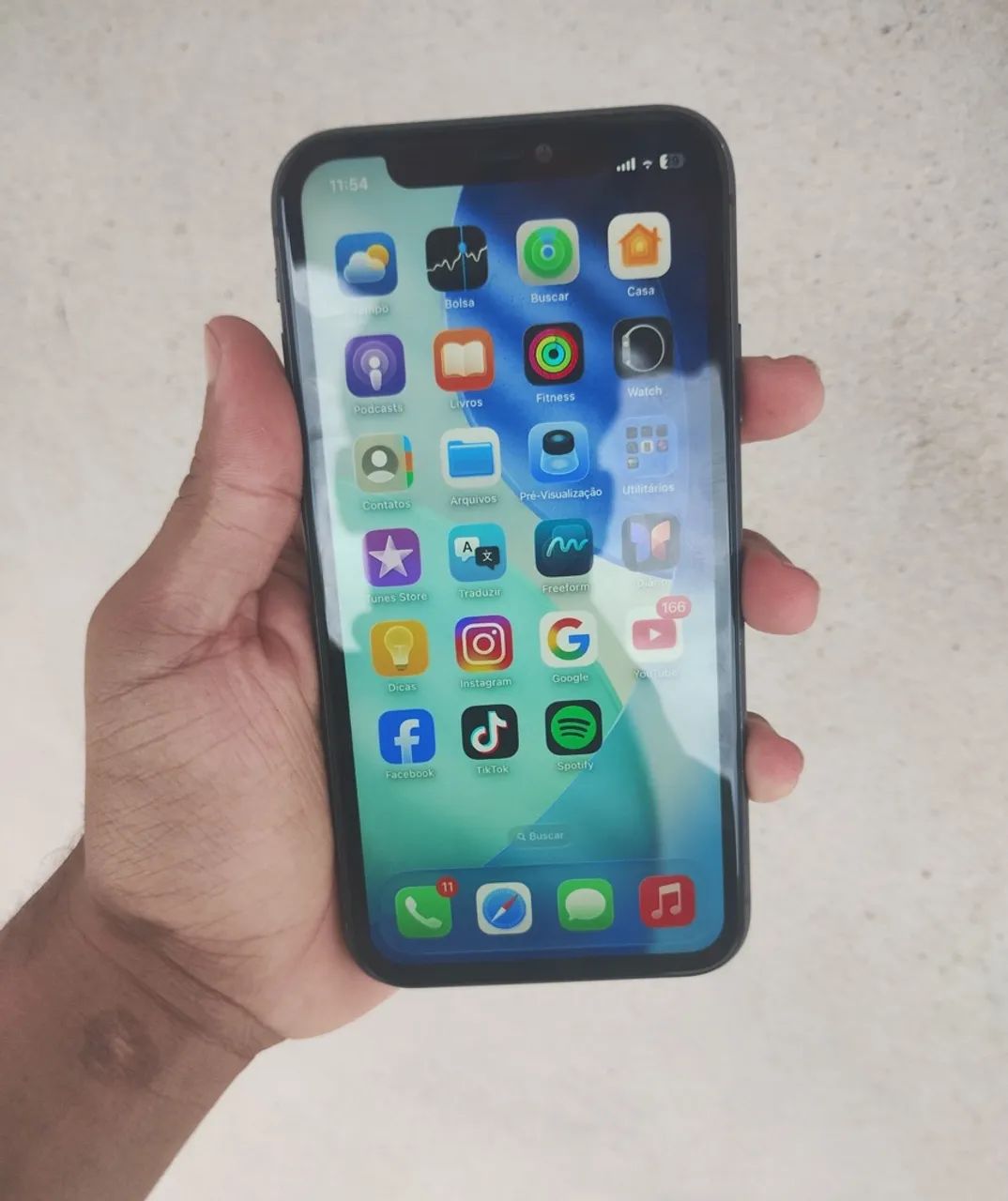 iPhone 11