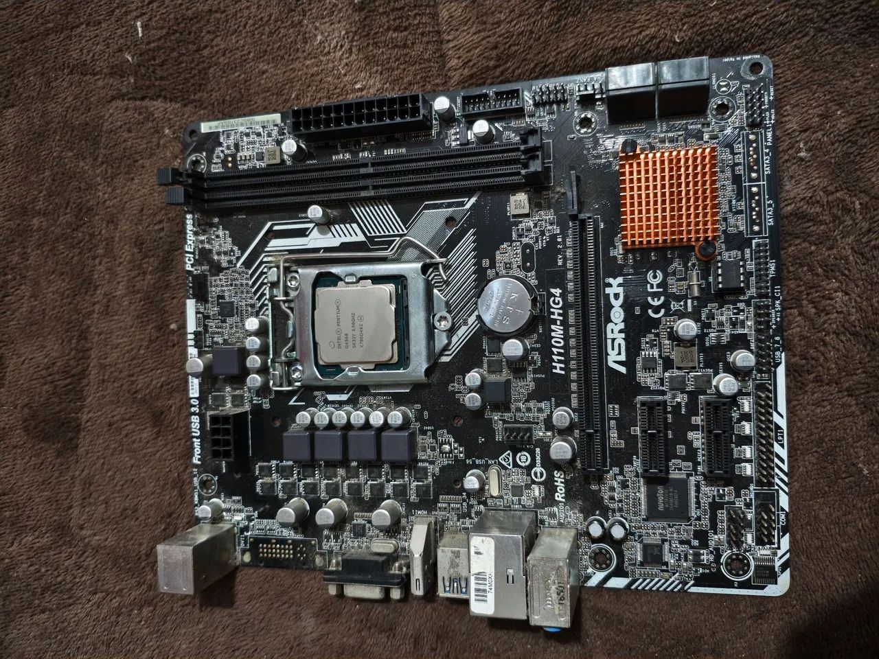 Kit Placa Mãe Asrock H110m + Pentium G4560