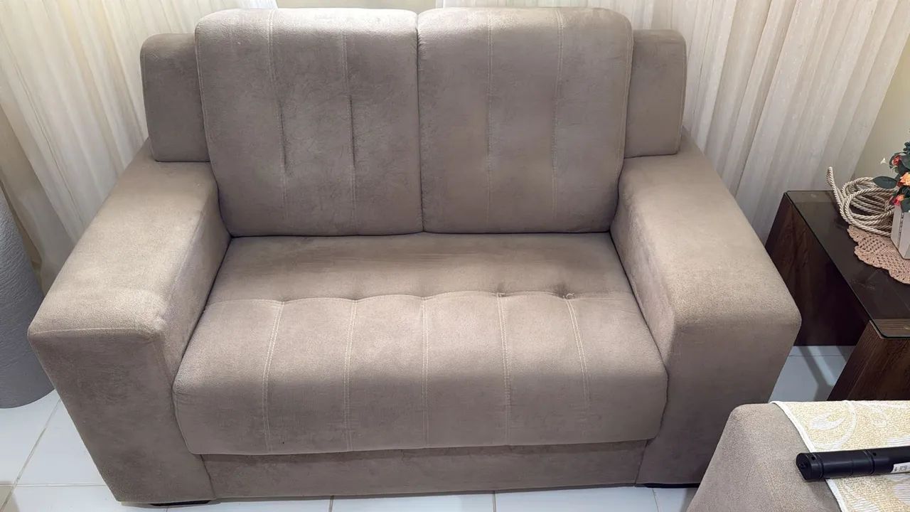 Sofá de 2 lugares semi novo - Foto 2