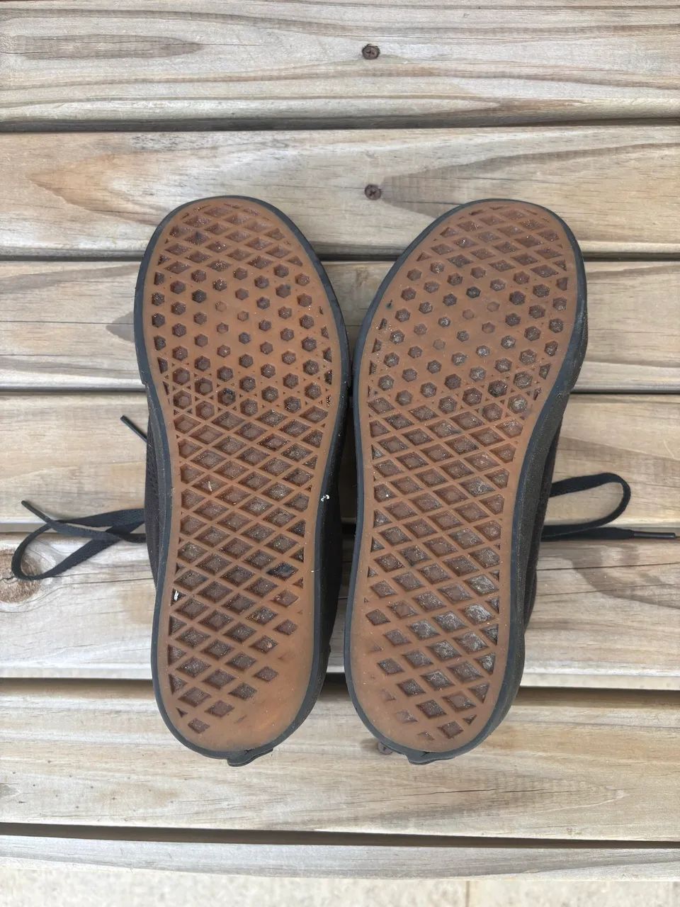 VENDO TÊNIS VANS USADO EM ÓTIMO ESTADO