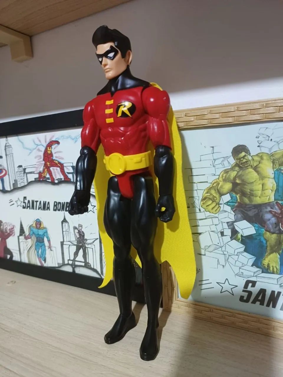 Robin 30 cm original marca Hasbro  - Foto 2