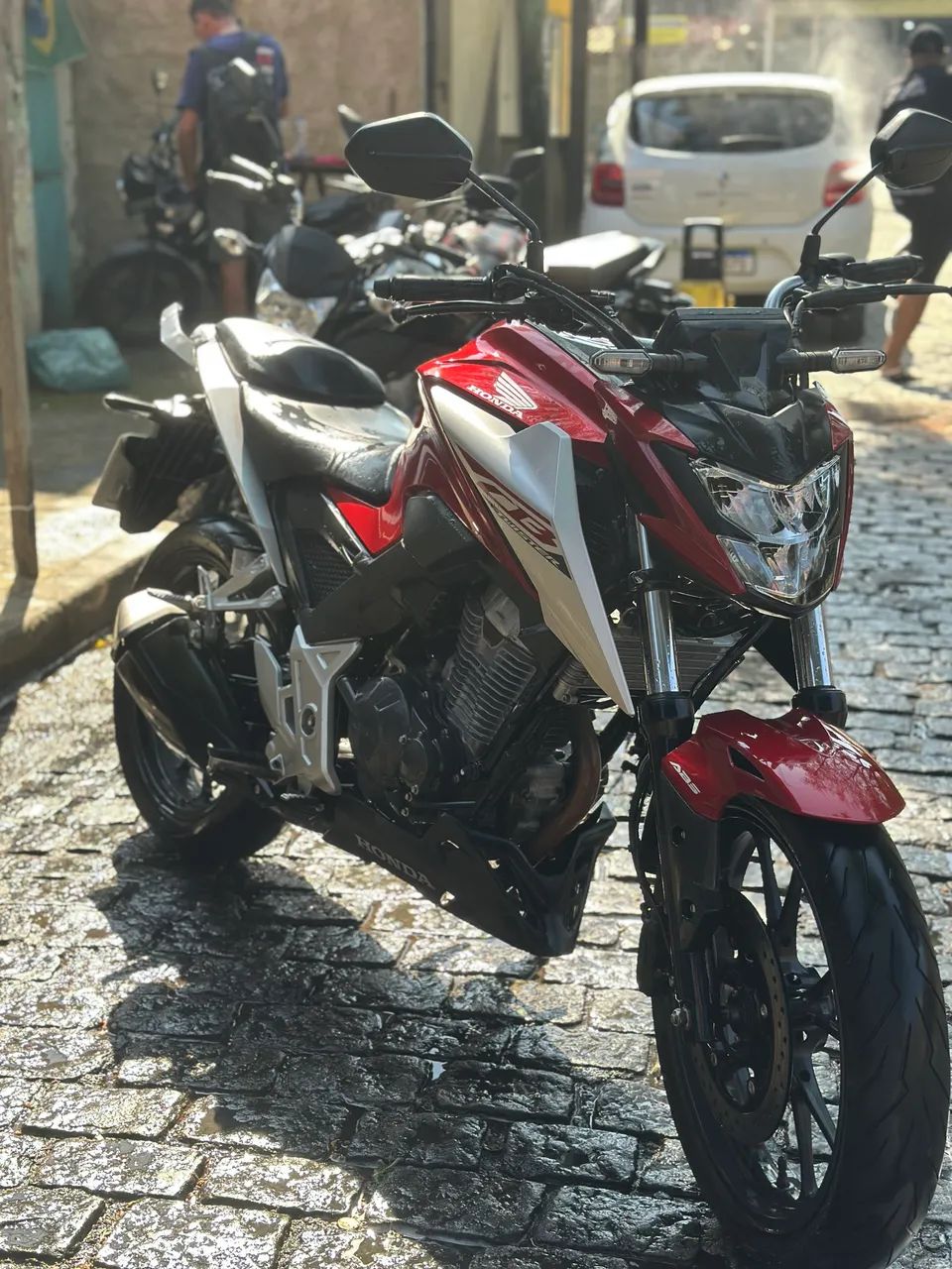 Vendo CB 300f  - Foto 3