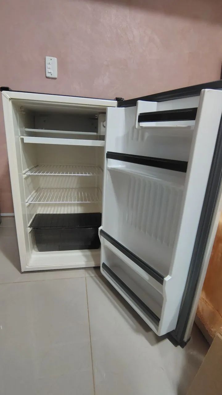 Frigobar Consul modelo CRC12  - Foto 2