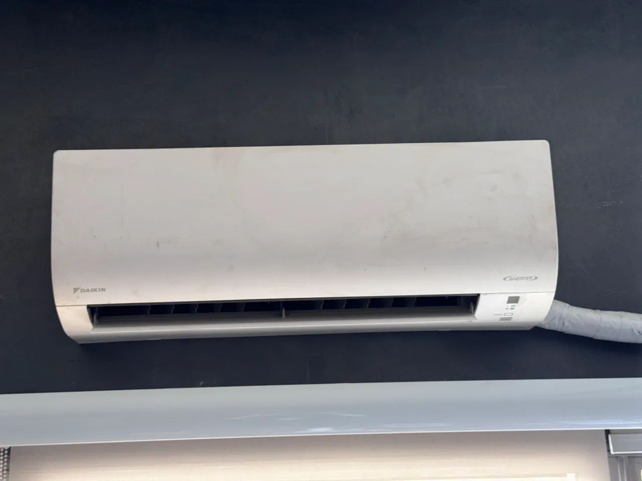 Ar Condicionado e Consensadora Daikin - Foto 3