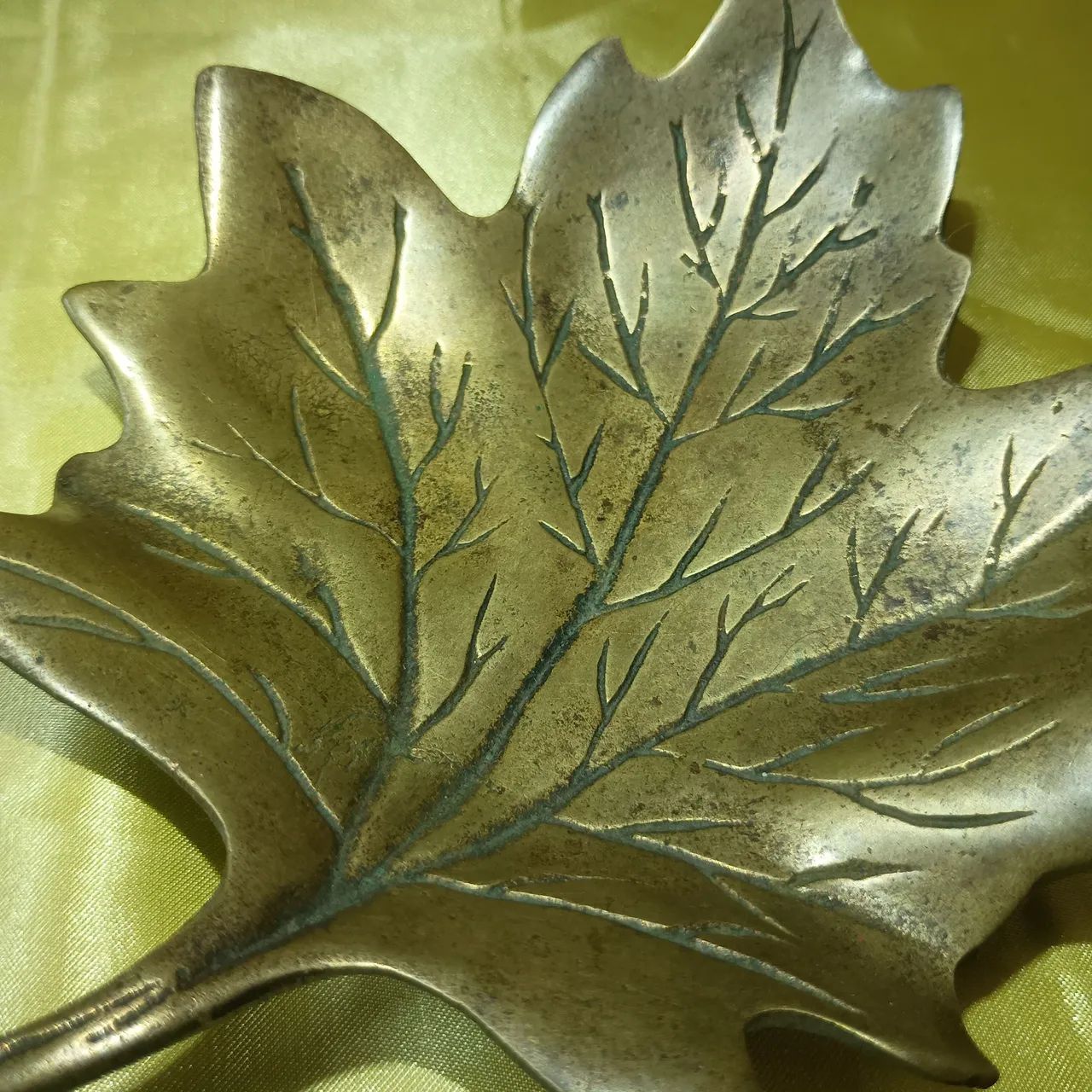 Saboneteira / Cinzeiro de bronze em formato de folha - Foto 3