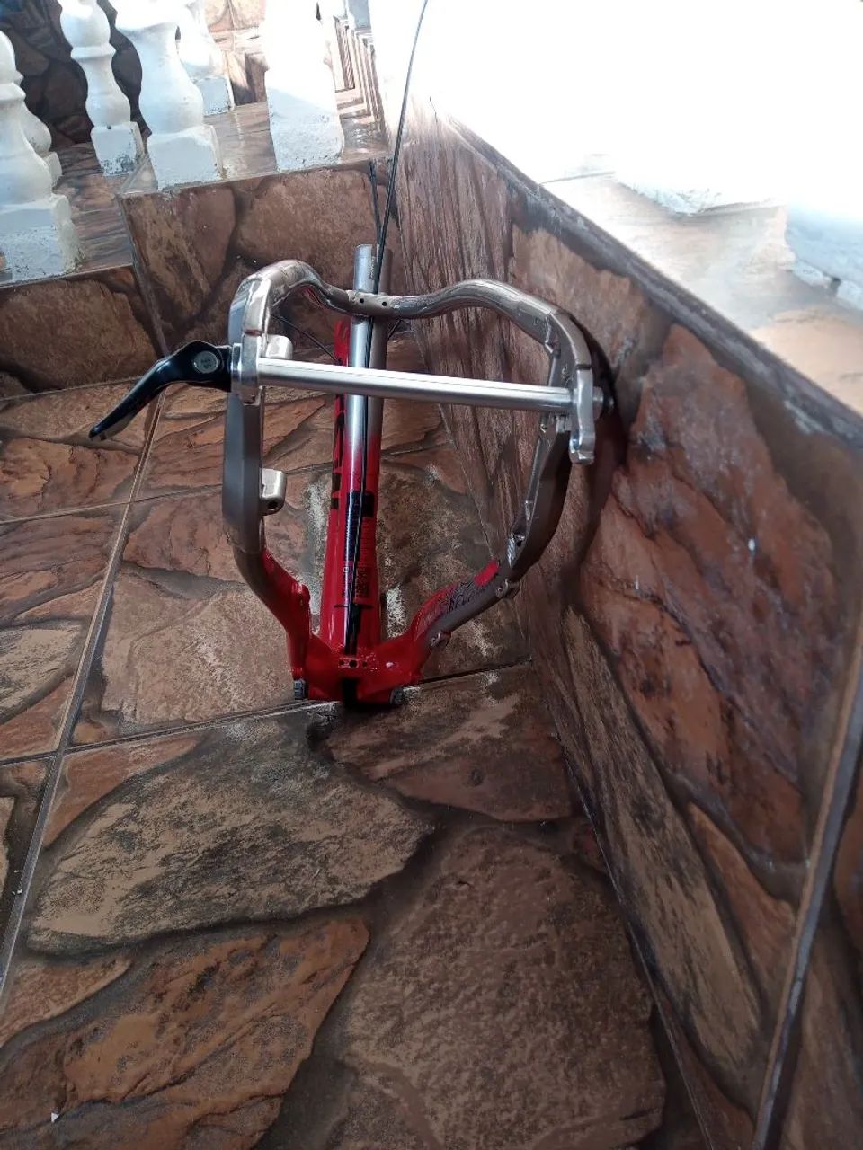 Quadro tsw jump boost. Tamanho 15,5400,00 com movimento central e