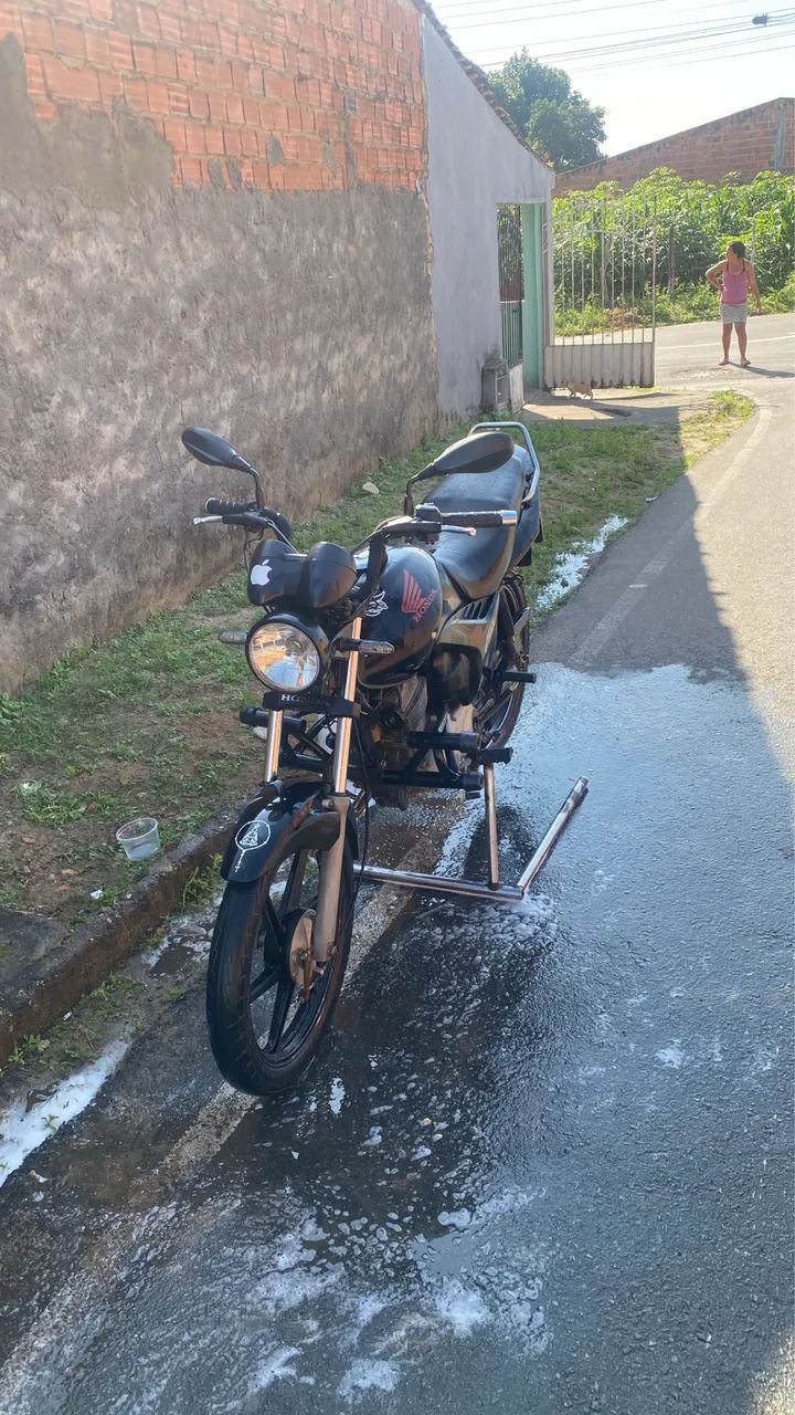 Moto de procedência 150 fan 