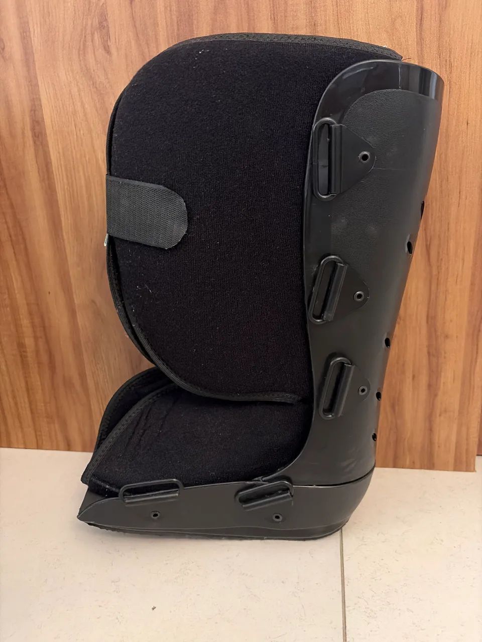 Bota  imobilizadora Robocop - Foto 2