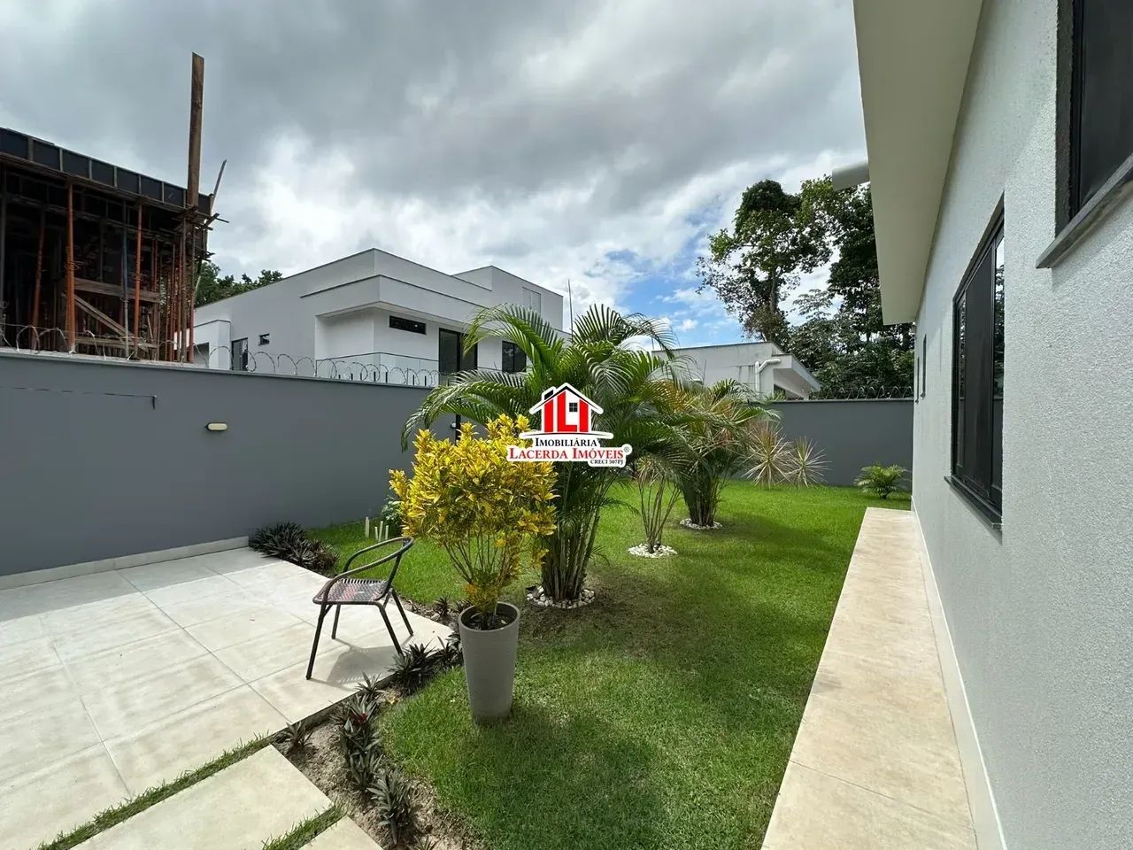 Casa Térrea com 3 Suítes sendo 1 Master no Alphaville II / 04 Vagas - Foto 4