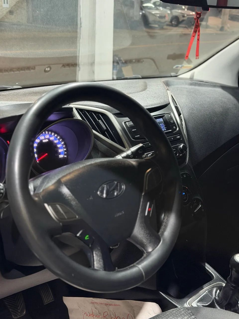 Hyundai HB20 Unique 1.0 Flex 12V Mec. 2019 - Foto 4