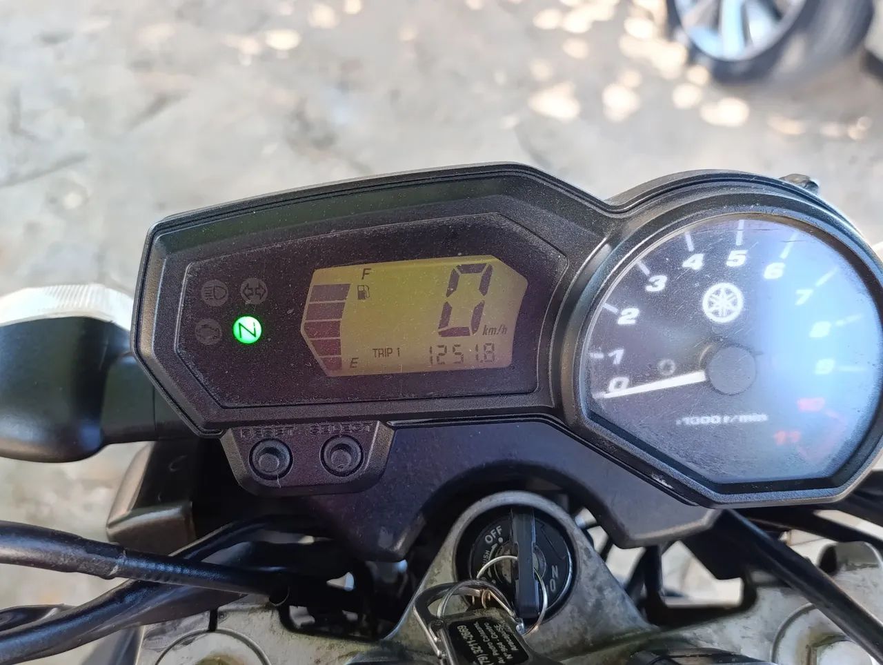 Vende-se  ou troca-se em carro