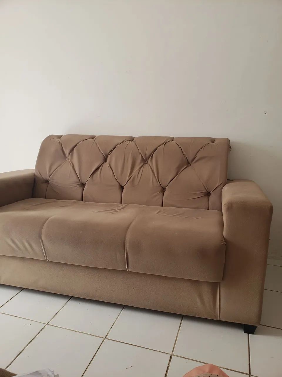 VENDO UM SOFÁ DE 3 LUGARES NOVO  - Foto 3