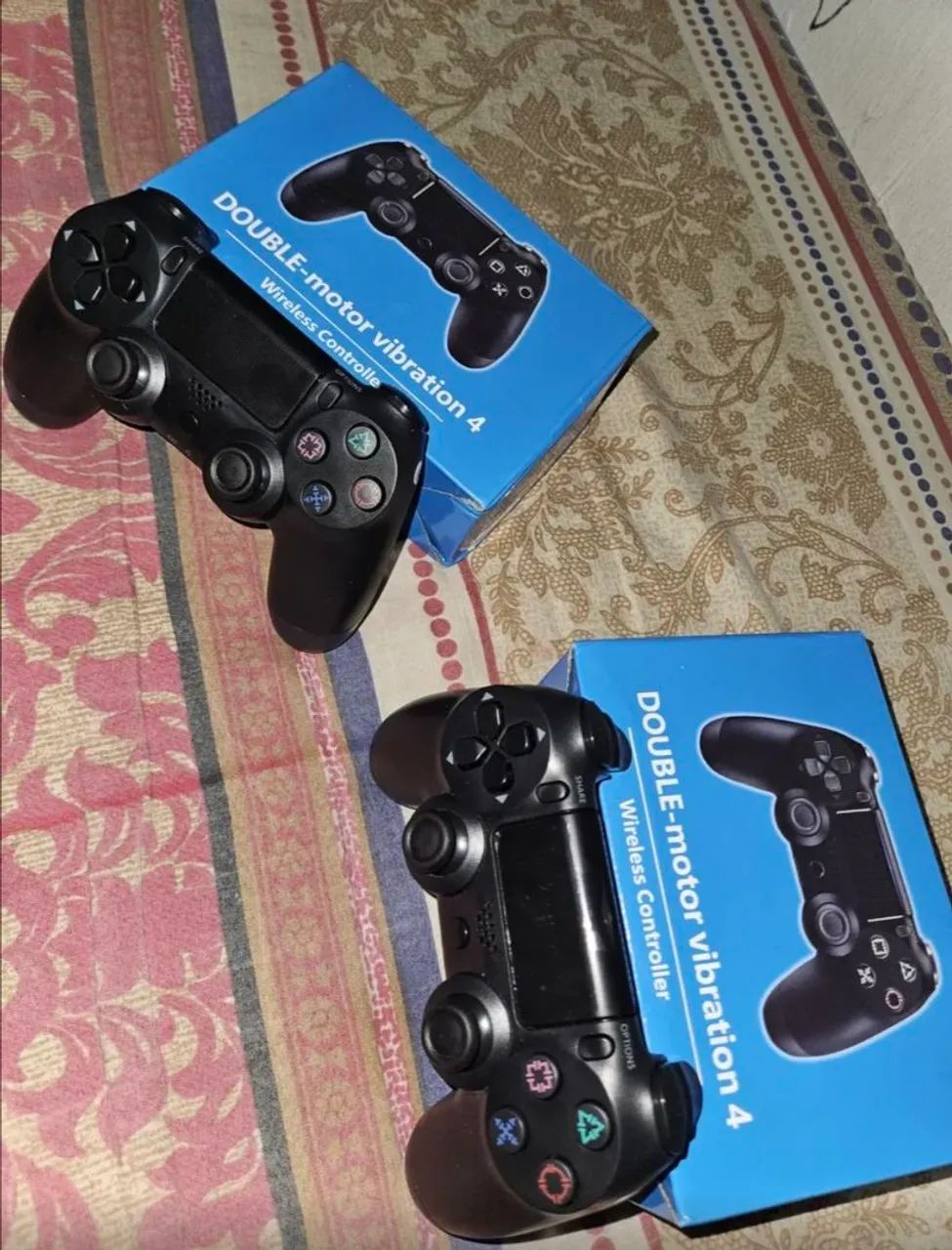Dois controles de Ps4 - Foto 2