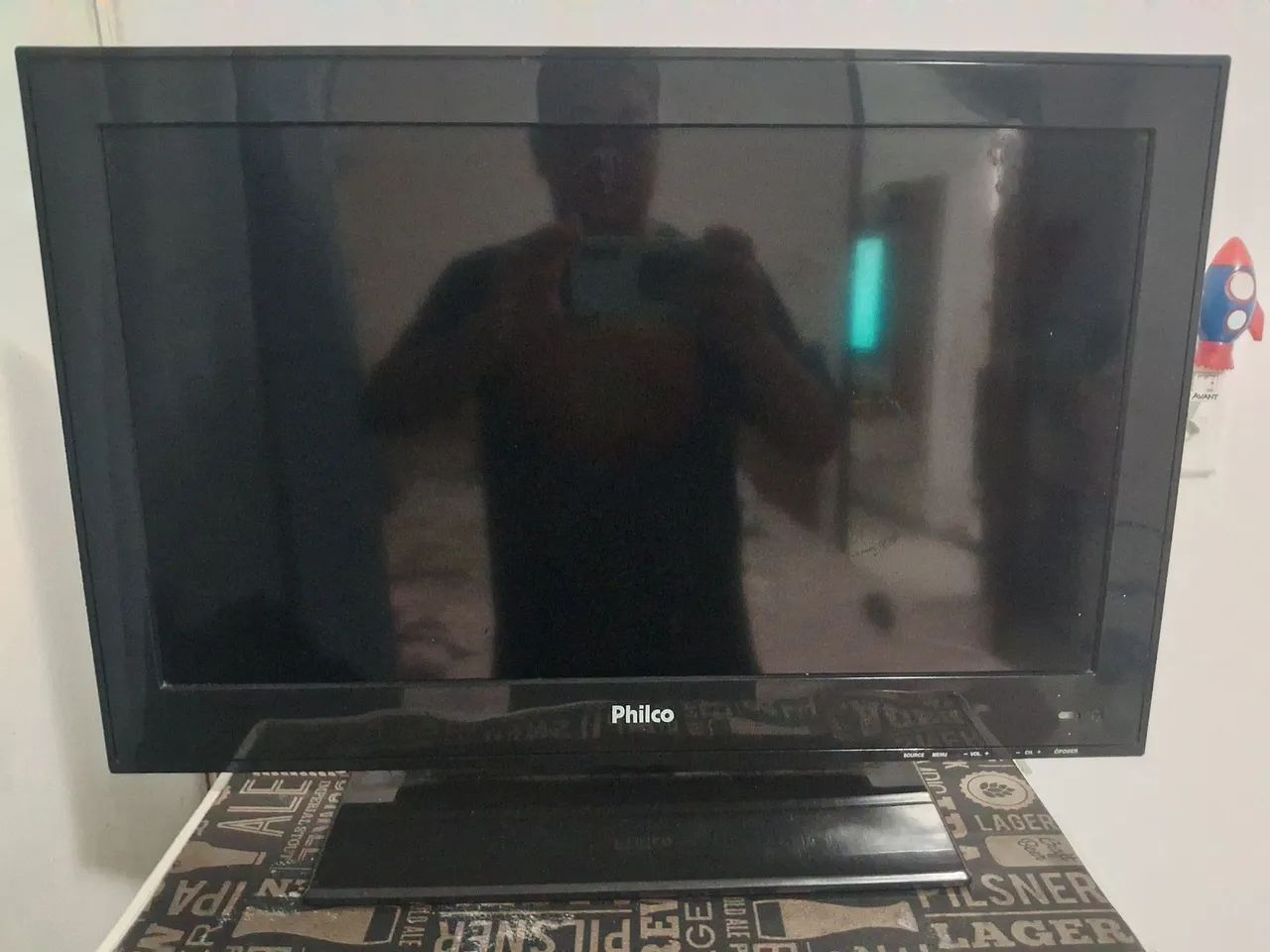 Vendo TV Philco LED 24" - Foto 2